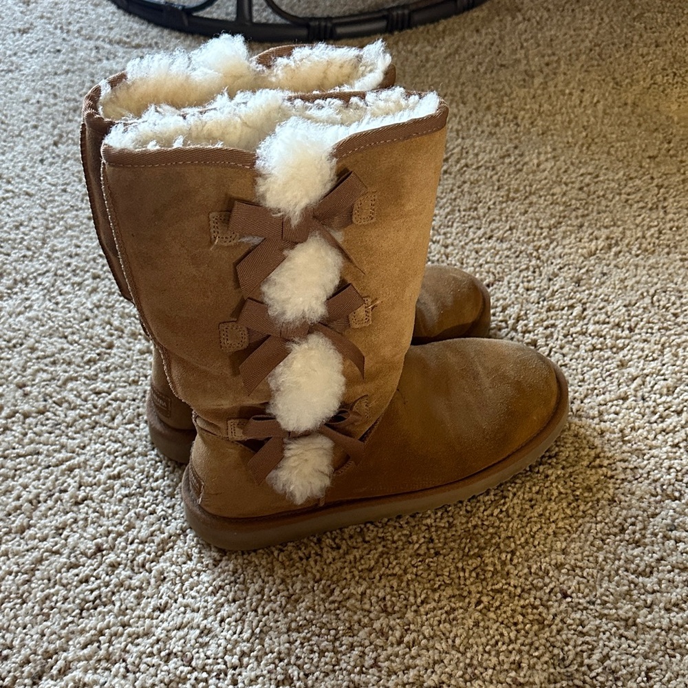 Koolaburra Tan Shearling Winter Boots